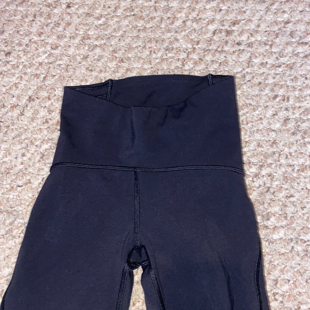 Black Lululemon leggings! Size 2 and 25”!